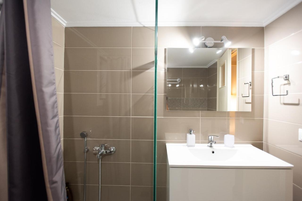 Blue Ark Athenian Nest Apartment Ngoại thất bức ảnh