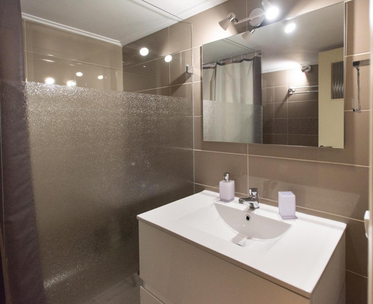 Blue Ark Athenian Nest Apartment Ngoại thất bức ảnh